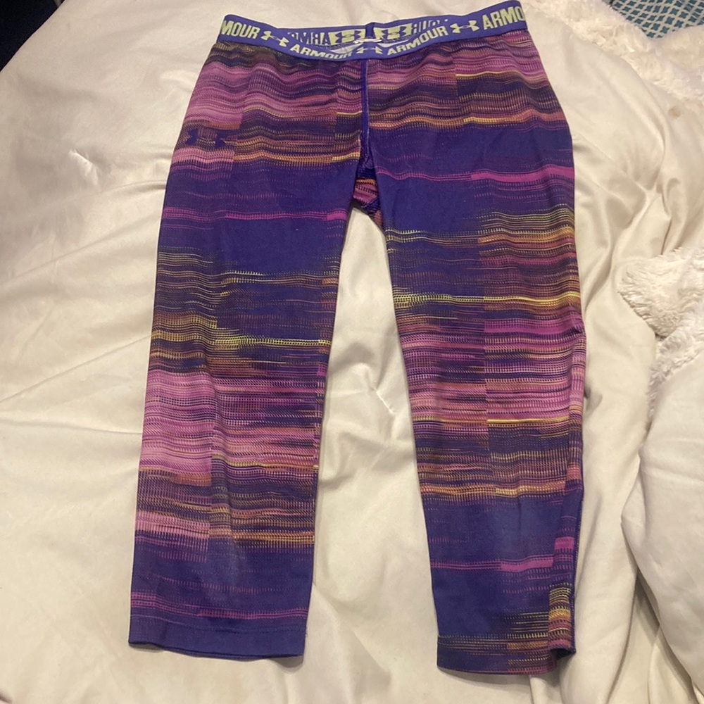 girls under armour capris, gently worn, no tags